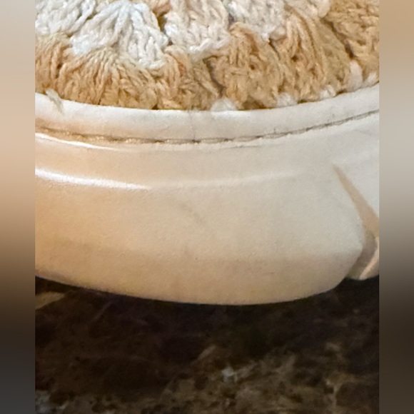 Free People. Catch me if you Can Crochet Sneakers. Cream/White. Size 41 (10.5). - Picture 8 of 13